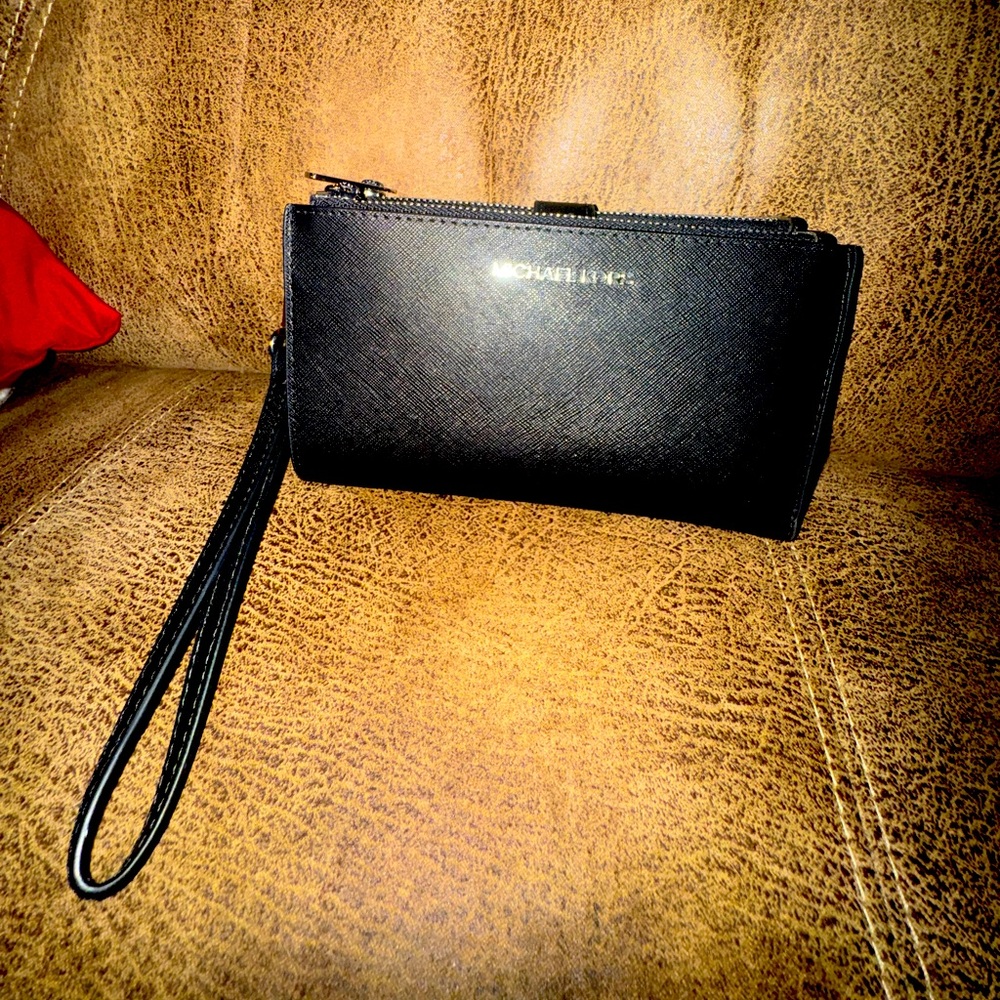 Black Michael Kors Wallet